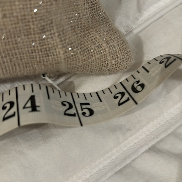 26x13 pillow cover with zipper. And a Mr. & Mrs. sign - Picture 2 of 13